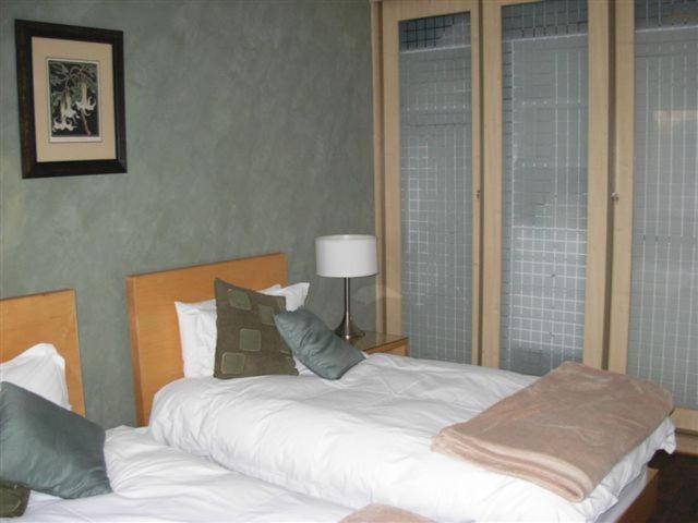 Liongate Bed And Breakfast Edenvale Szoba fotó
